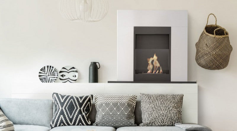 Freistehender Bioethanol Standkamin DOLANOVIA Weiss mit Glas stehender Biokamin Schmal Modern Wohnzimmer